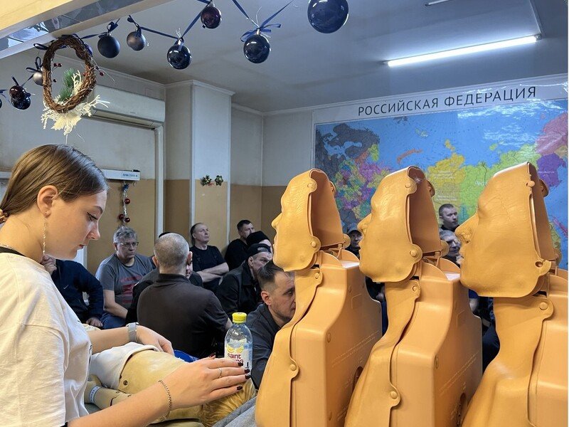 Команда ПКС освоила навыки оказания первой помощи